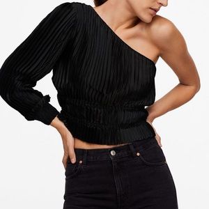 MANGO women’s Asymmetric Pleaded Blouse size 6